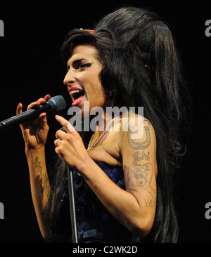 Amy Winehouse führt an Glastonbury Festival 2008 - Tag zwei Somerset, England - 28.06.08 Stockfoto