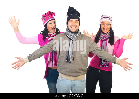 Fröhliche Gruppe von Freunden tragen bunte Winter gestrickte Kleidung und jubeln isolierten auf weißen Hintergrund Stockfoto