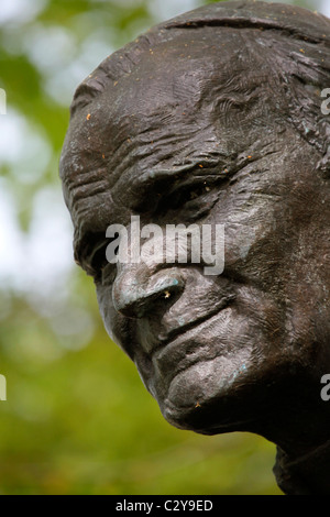 Das Gesicht von dem Denkmal für Papst Johannes Paul II in Cascais, Portugal. Stockfoto