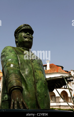 Statue des portugiesischen König Dom Carlos ich (1863-1908) in der Küstenstadt von Cascais, Portugal. Stockfoto