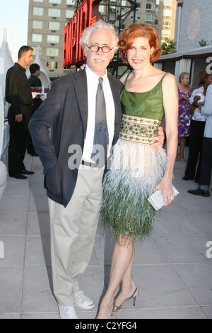 Peter Shelton, Laura Bennett Tide launch-Party für Herbst die heißesten Trends auf dem Pooldeck im Empire Hotel New York City, USA- Stockfoto