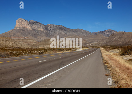 Weg zum El Capitan National Park in den Guadalupe Mountains von Westtexas Stockfoto