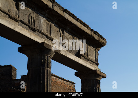 Giebel Detail in Pompeji, Italien Stockfoto