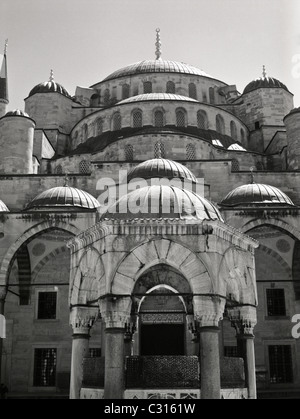 Die Hagia Sophia (Kirche der Heiligen Weisheit), Sultanahmet, Istanbul, Türkei Stockfoto