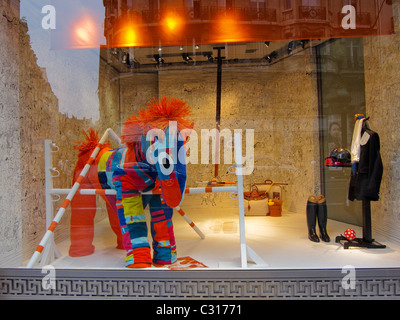 Paris, Frankreich, französischer Luxus-Markenladen, Hermes Boutique, im Viertel Saint Germain des Pres, Ladenfront, Schaufenster Stockfoto