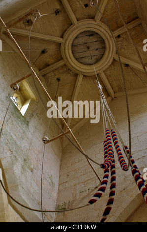 Glocke Seile im Glockenturm, St. Eadburgha Kirche, Broadway, Worcestershire, England, UK Stockfoto