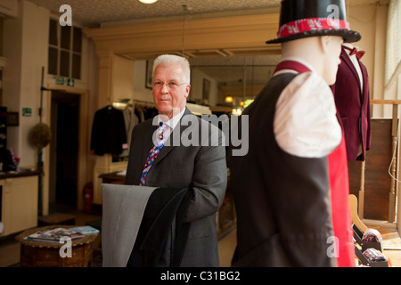 David Coulthard Schneidermeister und Inhaber von Tom Brown Schneider in Eton Stockfoto