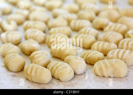 Frische hausgemachte Kartoffel-Gnocchi kochbereit Stockfoto