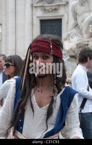 Jack Sparrow ähneln sich in Piazza Navona, Rom, Italien. Stockfoto
