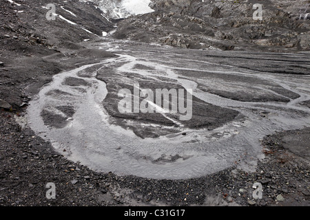 THOMPSON-PASS, ALASKA, USA - Abfluss von Worthington Gletscher. Stockfoto