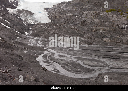 THOMPSON-PASS, ALASKA, USA - Abfluss von Worthington Gletscher. Stockfoto