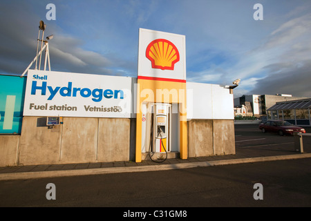 WASSERSTOFF-BRENNSTOFF-SERVICE-STATION IN REYKJAVIK, DER HAUPTSTADT VON ISLAND, ISLAND, EUROPA Stockfoto