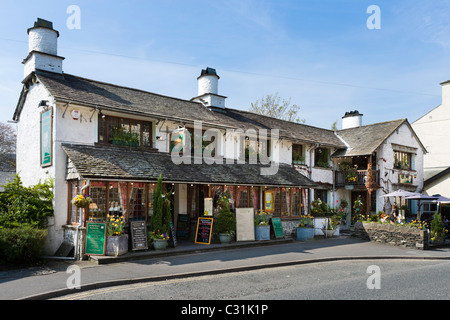 Traditionelles Restaurant im Dorf Zentrum, Bowness, Lake Windermere, Lake District National Park, Cumbria, UK Stockfoto