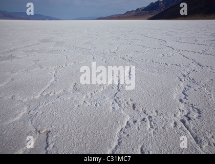 Badwater ausgetrockneten Salzsee Bett (Salinen) - Death Valley, Kalifornien USA Stockfoto