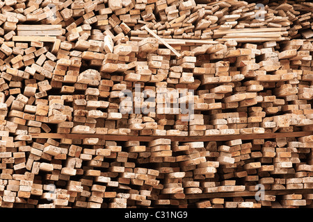 Stapel neuer Holzbohlen, Textur und Hintergrund Stockfoto