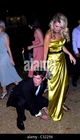 Tess Daly und Vernon Kay ankommen, das "Ende der Sommerball"-Charity-Event in Berkeley Square London, England - 25.09.08 Vince Stockfoto