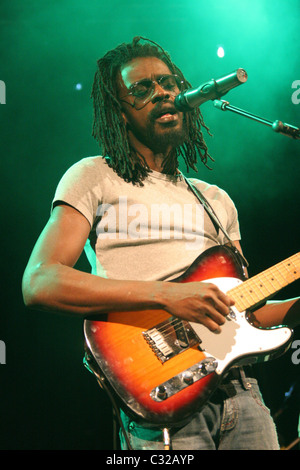 Seu Jorge führt an der Camden Roundhouse London, England - 30.10.08 Stockfoto