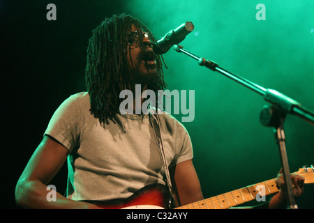 Seu Jorge führt an der Camden Roundhouse London, England - 30.10.08 Stockfoto