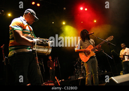 Seu Jorge führt an der Camden Roundhouse London, England - 30.10.08 Stockfoto