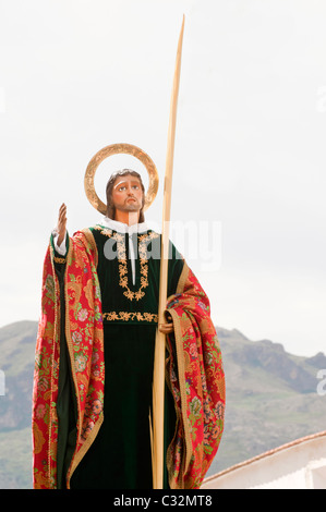 Statue von Jesus Christus auf einem Schwimmer am Karfreitag in Turre, in der Nähe von Mojacar, Almeria, Andalusien, Spanien Stockfoto