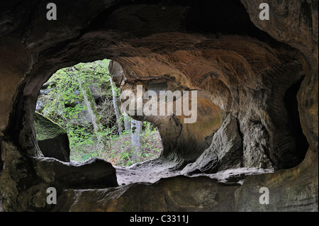 Die Hohllay Höhle in Berdorf, kleine Schweiz / Müllerthal, Luxemburg Stockfoto