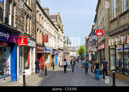 Geschäfte an der Market Street im Zentrum historischen Stadt, Lancaster, Lancashire, UK Stockfoto