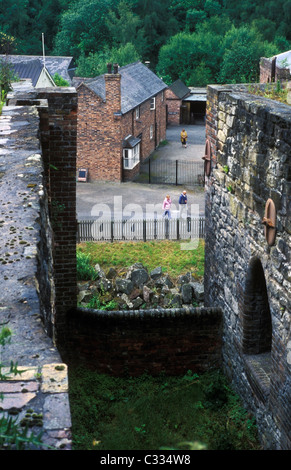 Ansicht der Schmied s aus den Hochöfen Blists Hill viktorianischen Stadt Ironbridge Gorge Museum Telford UK Stockfoto