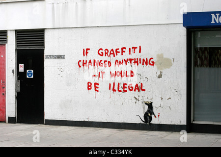 Banksy Graffiti auf einer London Wall, Graffiti-verändert wäre es illegal Stockfoto