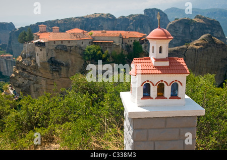 Das Kloster Varlaam, Meteora Berge, Ebene von Thessalien, Griechenland Stockfoto