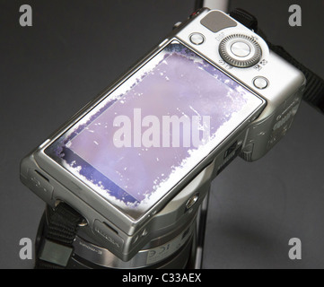 Foto-Ausrüstung - Heckscheibe Außenschicht scheitern, lückenhaft Haftung der Originaloberfläche zum Bildschirm Stockfoto