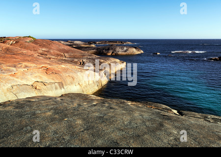 Granit Stein Küste zwischen Elephant Rocks und Greens Pool in der Nähe von Dänemark, William Bay National Park, Süd-West Australien Stockfoto