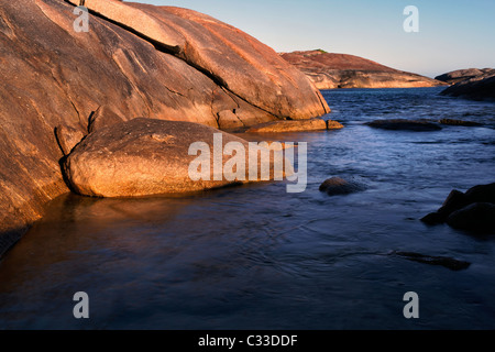 Granit Stein Küste zwischen Elephant Rocks und Greens Pool in der Nähe von Dänemark, William Bay National Park, Süd-West Australien Stockfoto