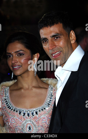 Akshay Kumar & Deepika Padukone Chandni Chowk nach China - UK Premiere abgehaltenen Empire Leicester Square London, England - 12.01.09 Stockfoto