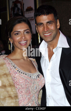 Akshay Kumar & Deepika Padukone Chandni Chowk nach China - UK Premiere abgehaltenen Empire Leicester Square London, England - 12.01.09 Stockfoto