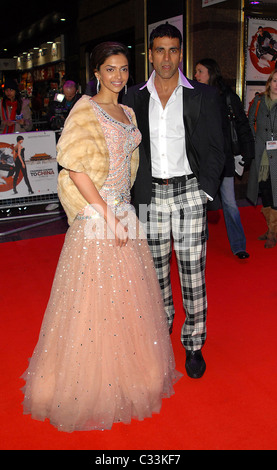 Akshay Kumar & Deepika Padukone Chandni Chowk nach China - UK Premiere abgehaltenen Empire Leicester Square London, England - 12.01.09 Stockfoto