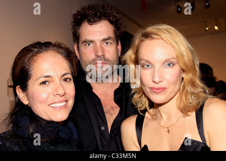 Zero Maria Cornejo, Kai Khune und Rita Ackermann die Rx Kunst Party in Milch Gallery New York City, USA - 17.11.08 Stockfoto