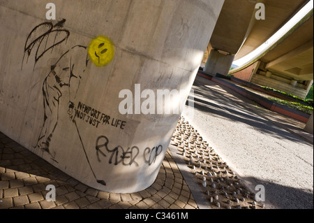 NEWPORT für Leben nicht nur den RYDER CUP am Straßenrand Graffiti unter Überführung in Newport South Wales UK Stockfoto