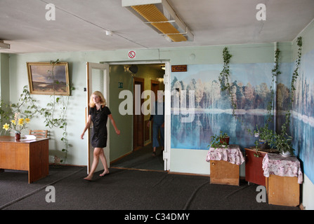 Putzfrauen im Flur des Hotels Weißrussland, Grodno, Belarus Stockfoto