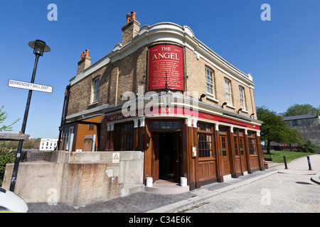 Die Angel Pub, Rotherhithe Street, London, England, UK. Stockfoto