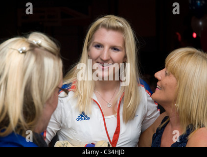 Rebecca Adlington doppelte Olympiasiegerin in ihrer bürgerlichen Empfang Mansfield UK Stockfoto