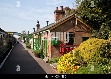 Medstead und vier Marken Station auf der Linie Brunnenkresse, Hampshire, England. Stockfoto