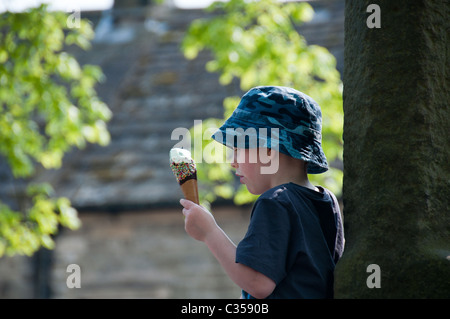 dass ein Eis auf Masham Cross auf dem Marktplatz Stockfoto
