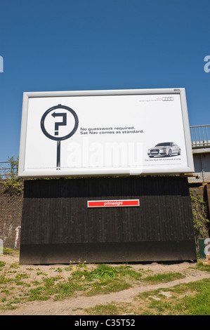 Werbung Billboard auf PRIMESIGHT Website Werbung für AUDI A6 mit Sat Nav Stockfoto