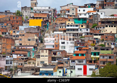 Favela in Salvador, Brasilien Stockfoto