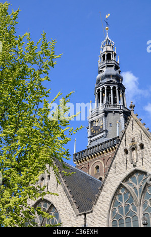 Amsterdam, Niederlande. Oude Kerk ("alte Kirche") Stockfoto