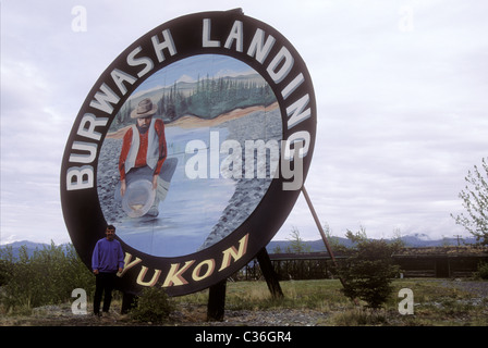 Welten Larges Goldpan bei Burwash Landing, Kluane Lake, Alaska-Canada Highway, Yukon Therritorium, Canada Stockfoto