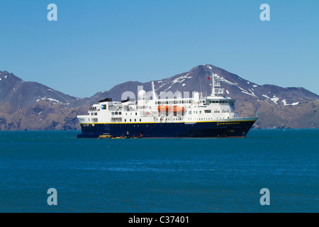 Der National Geographic Explorer ist für Sea Kajak Operations bei Royal Bay, South Georgia Island vorbereitet. Stockfoto