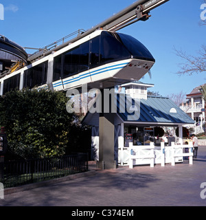 Monorail, Freizeitpark Busch Gardens, Tampa, Florida, USA. Stockfoto
