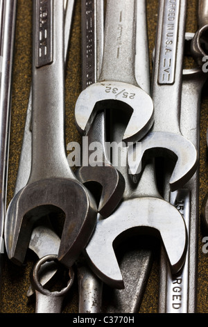Nahaufnahme Makroaufnahme einer Mechaniker-Tools in einem Werkzeugkasten Stockfoto