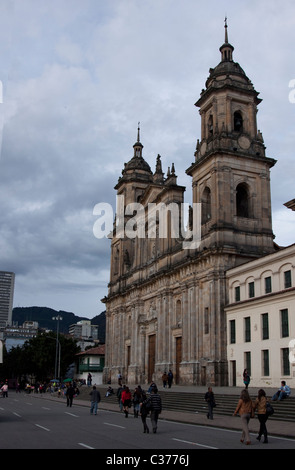 Catedral Primada y Plaza Bolivar Bogota Kolumbien Stockfoto